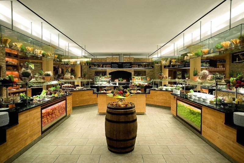 基茨比厄尔玫瑰酒店 外观 照片 The salad bar at Seasons 52