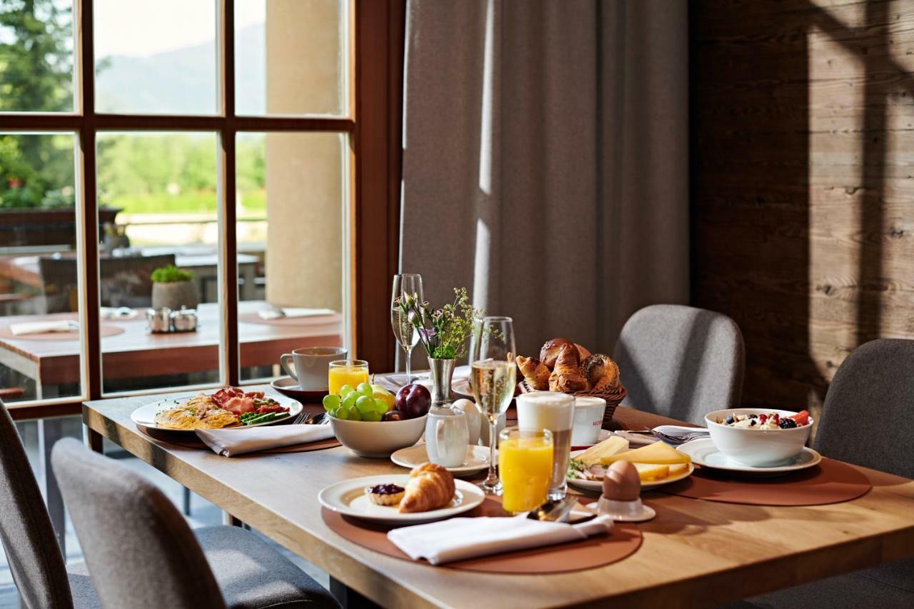 基茨比厄尔玫瑰酒店 外观 照片 Breakfast table