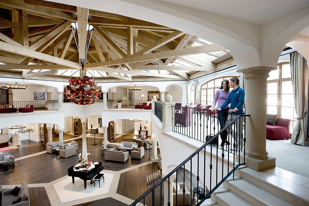 基茨比厄尔玫瑰酒店 外观 照片 The interior of the hotel